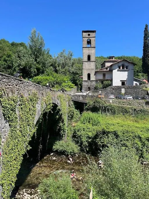 Holiday home Nonnas Little House On The River Castelnuovo di Garfagnana